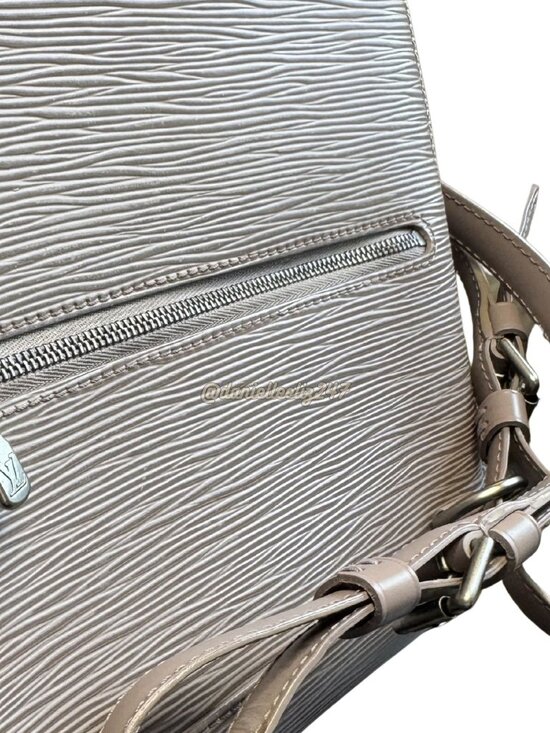 Louis Vuitton Mabillon Backpack Warm Gray Epi Leather Clean Suede Interior main image 5